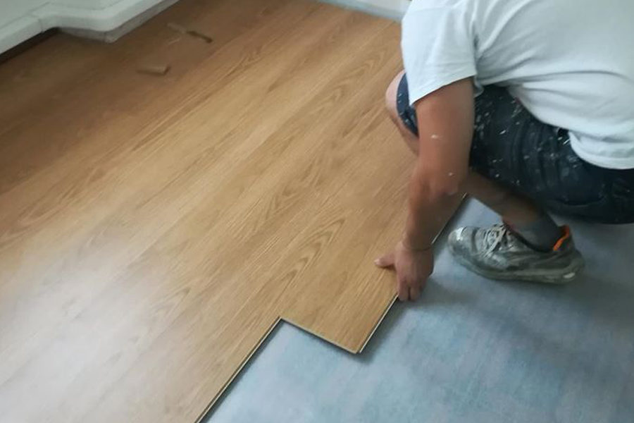 Posa parquet laminato a Montorio al Vomano